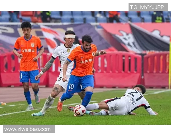 刘洋精彩破门助力山东泰山赢得关键胜利展现球队强大实力