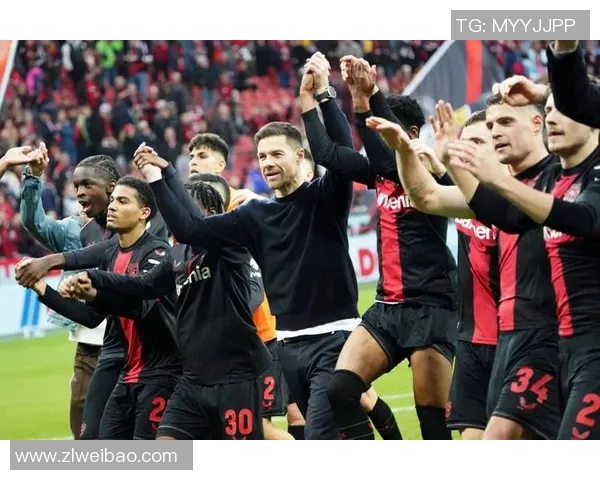 德甲激战!沙尔克04与莱比锡红牛激战战平,难分高下 德甲激战!沙尔克04与莱比锡红牛激战战平,难分高下