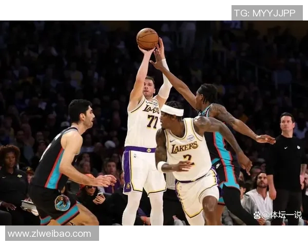 湖人主场击败老鹰，结束连败